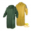 Quần áo mưa MA 400 màu vàng, xanh. Chất liệu PVC bọc vải polyester với 2 túi tiện dụng, khả năng chống thấm cấp độ 3, chống lạnh cấp độ 1