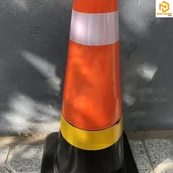 Cọc tiêu giao thông GT70ĐC cao 70cm