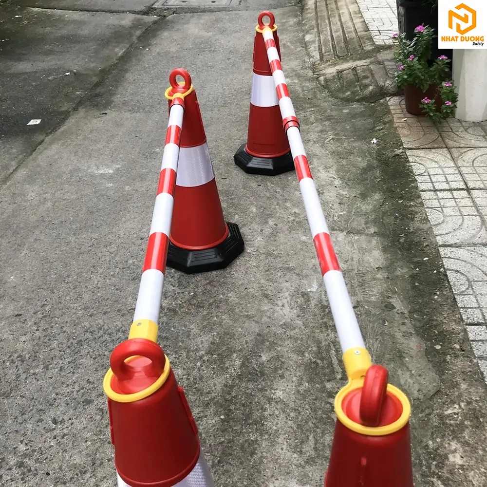 Thanh nối cọc tiêu giao thông 2m có thể rút gọn
