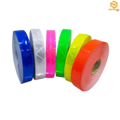 Phản quang nhựa họa tiết W